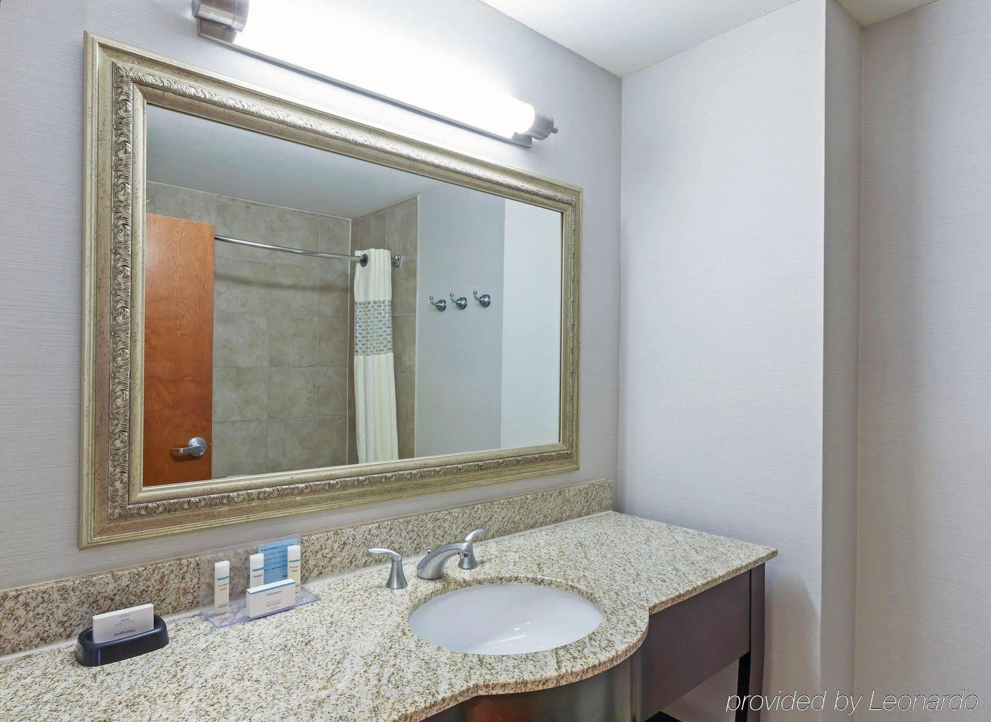 Otel Hampton & Houston-westchase 3*