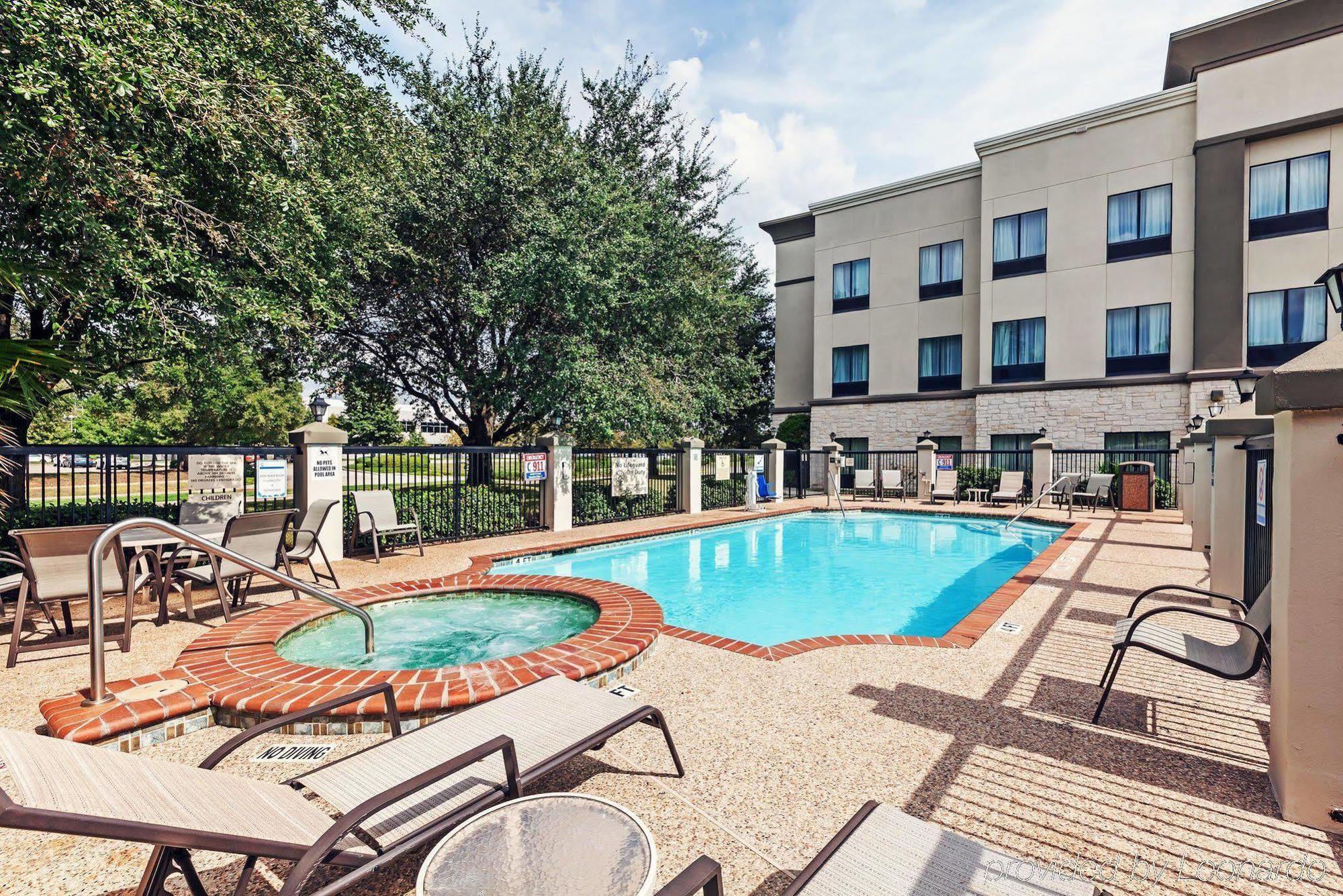 Otel Hampton & Houston-westchase 3*
